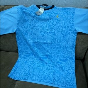 NIKE AIR JORDAN T-SHIRT UNIVERSITY-BLUE/YELLOW SIZE LARGE MENS